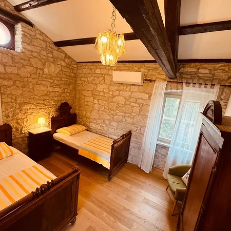 Hébergement de vacances House Kisic