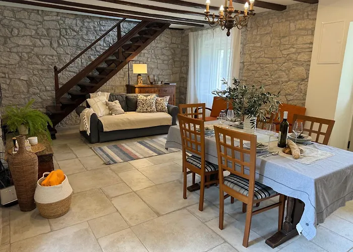 Vikendica House Kisic Visnjan