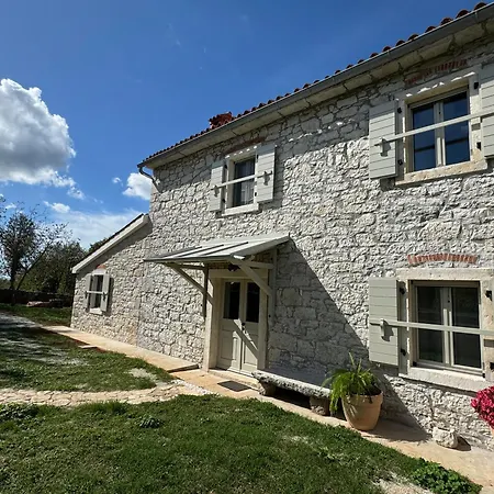 Feriehus House Kisic *